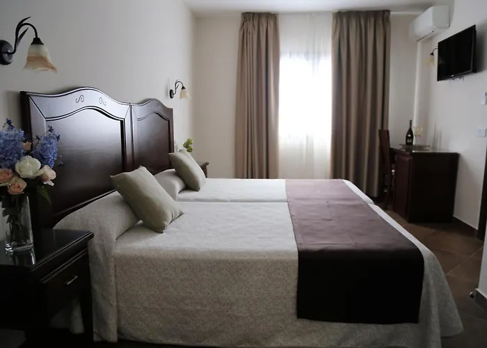 蒙特马尔阿科斯酒店 3* 托雷莫利诺斯