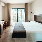 מלון Arcos De Montemar טורמולינוס