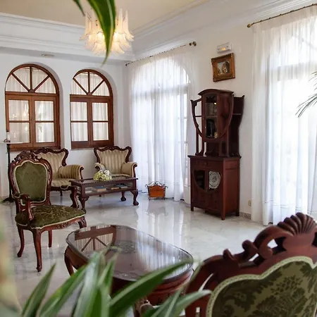 蒙特马尔阿科斯酒店 托雷莫利诺斯