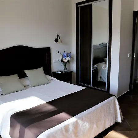 蒙特马尔阿科斯酒店 3* 托雷莫利诺斯